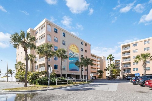 206 Beach Place Condos - image 28