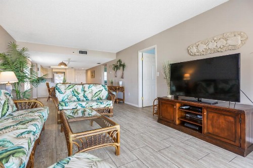 401 Beach Place Condos - image 4