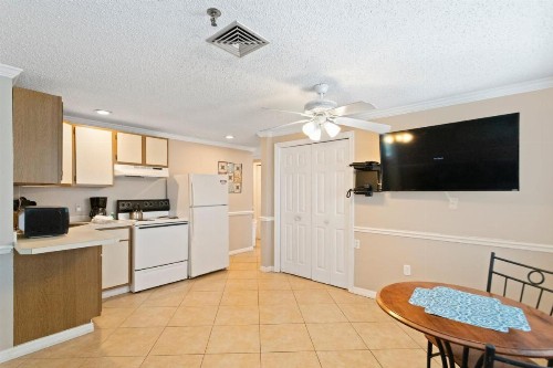 200 Beach Place Condos - image 12