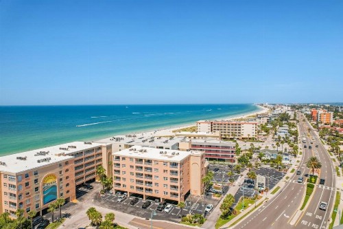 200 Beach Place Condos - image 20