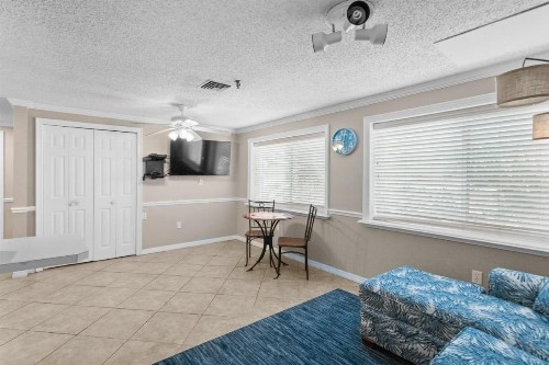 200 Beach Place Condos - image 4