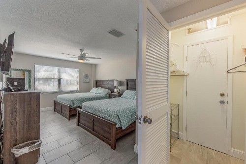 102 Beach Place Condos - image 33