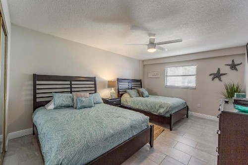 102 Beach Place Condos - image 41