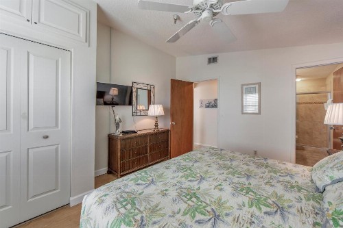 347 Surf Song Resort - image 29