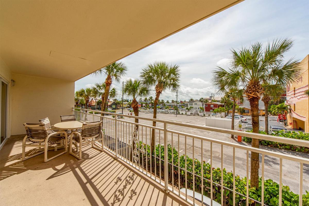 106 Madeira Norte Condo - main image