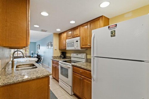106 Madeira Norte Condo - image 26