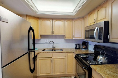 615 - Sunset Chateau - image 9