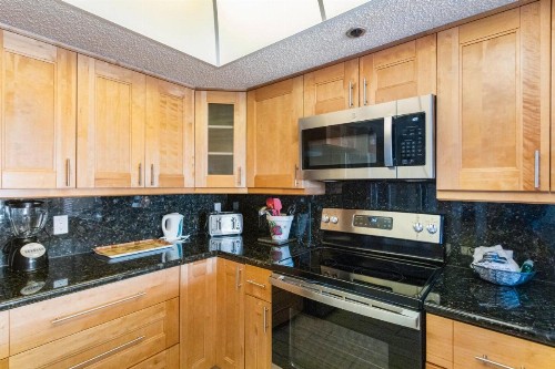 505 Beach Place Condos - image 14