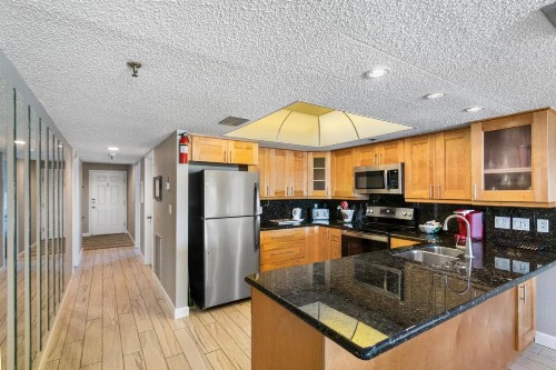 505 Beach Place Condos - image 19