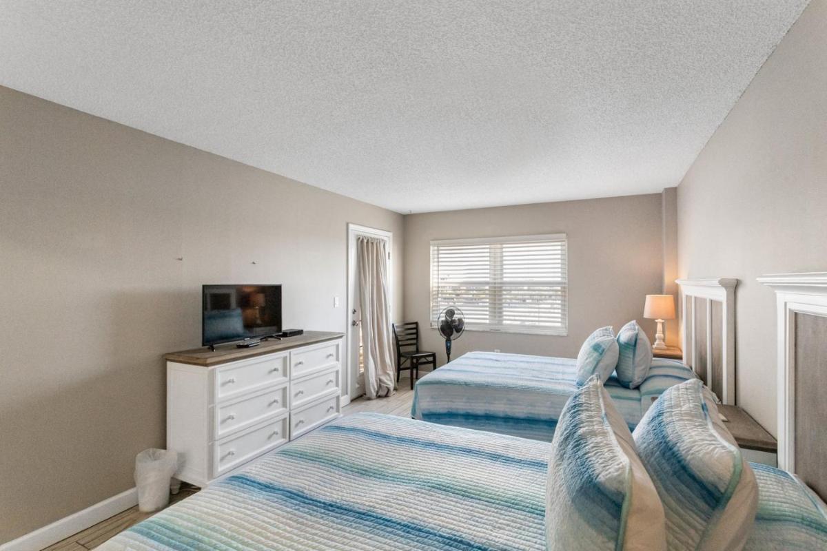 505 Beach Place Condos - image 4