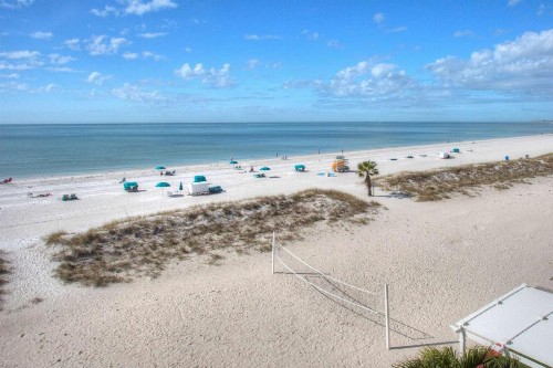 421 - Island Inn - image 13