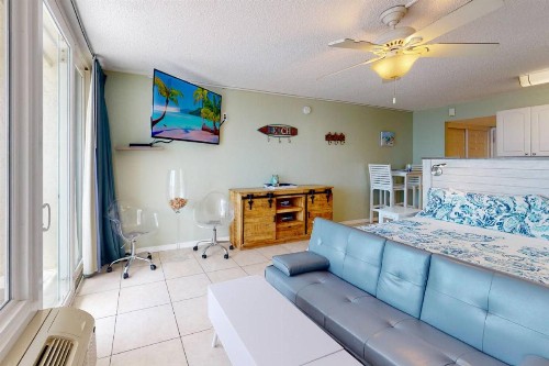 421 - Island Inn - image 14