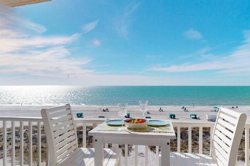 421 - Island Inn - image 18