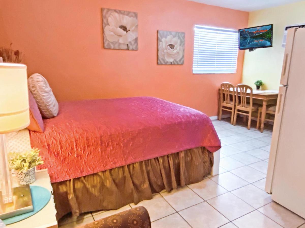 Bella Sirena Inn - image 2