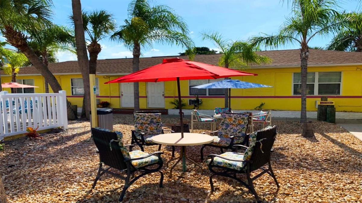 Bella Sirena Inn - image 5