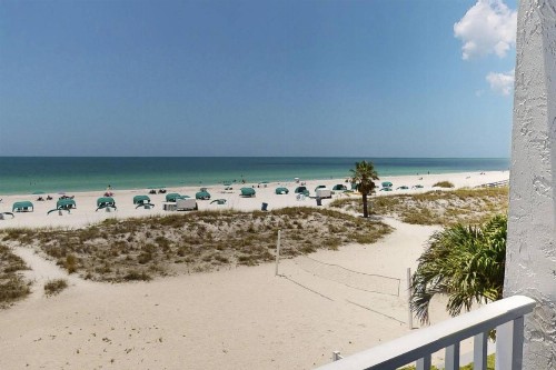 323 - Island Inn - image 41