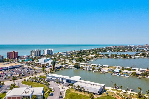 315-G - Madeira Beach Yacht Club - image 26