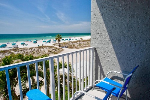 319 - Island Inn - image 19