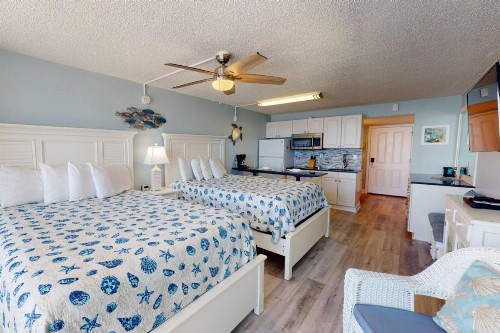 319 - Island Inn - image 2