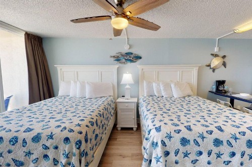 319 - Island Inn - image 37