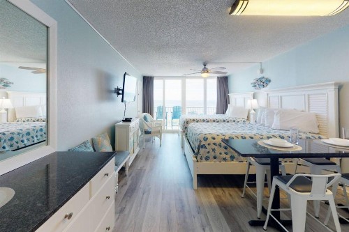 319 - Island Inn - image 4