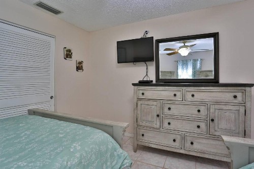 501 - Sea Breeze - image 33