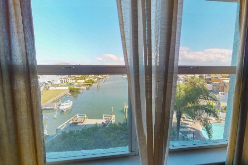 304 - Skyline - image 22
