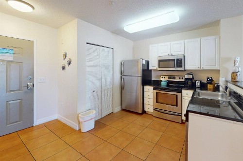 305 - Madeira Bay Resort - image 11