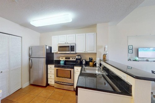 305 - Madeira Bay Resort - image 23