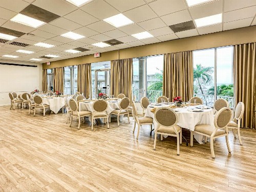 Thunderbird Beach Resort - image 10