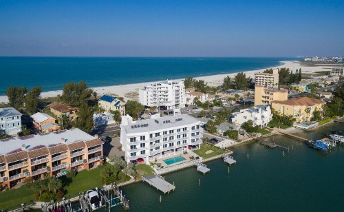 Provident Oceana Beachfront Suites - image 1