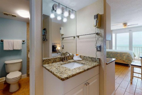 609 - Island Inn - image 13