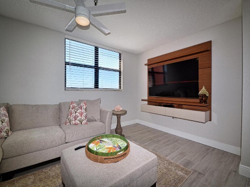 Madeira Towers 802 Renovated Madeira Towers Beachfront 2 Bedroom 2 Bathroom Condo 23143 - image 21