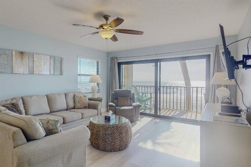 101 - Las Brisas - image 19