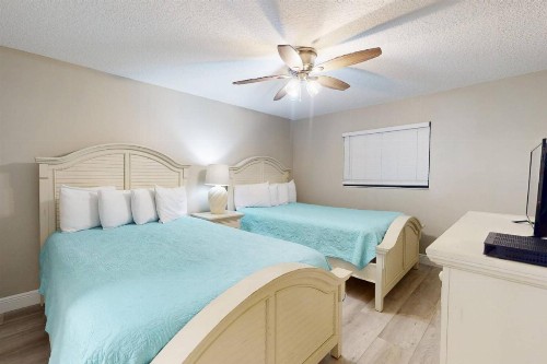 101 - Las Brisas - image 25