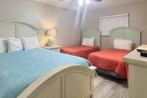 101 - Las Brisas - image 33