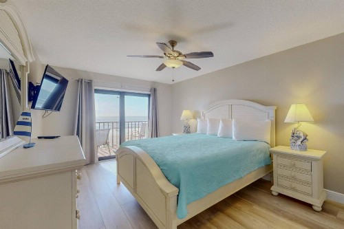 101 - Las Brisas - image 37