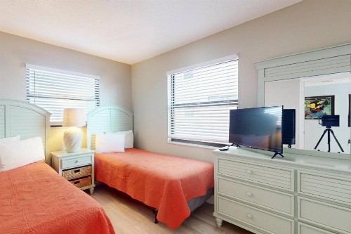 101 - Las Brisas - image 43