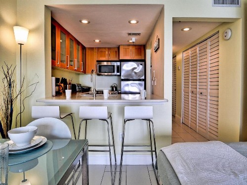 Ocean Sands 504 Beachfront Studio Condo - image 10