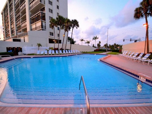 Ocean Sands 504 Beachfront Studio Condo - image 12