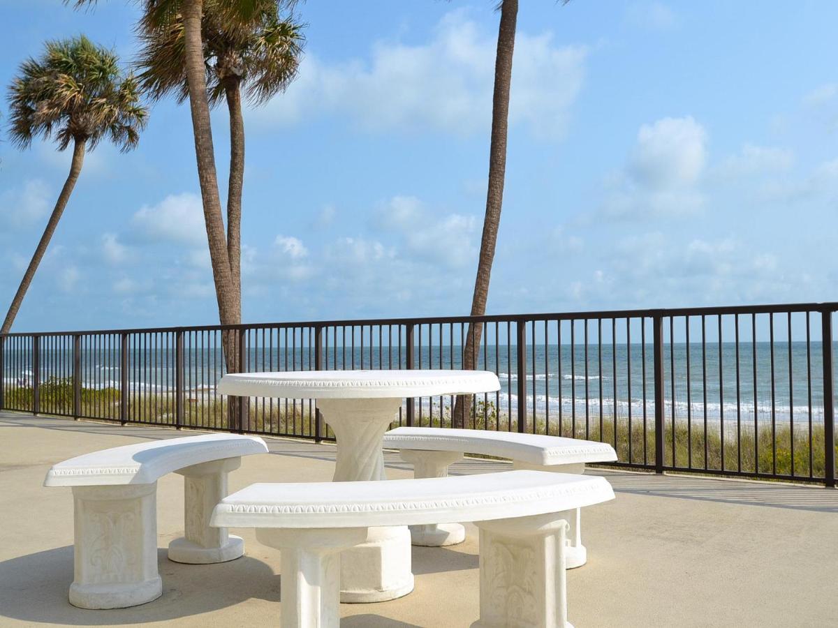 Ocean Sands 504 Beachfront Studio Condo - image 7