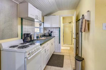 The Cottages at Madeira Beach/Sea Turtle - image 4
