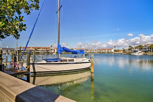 Treasure Island Bungalow- Walk to Gulf and Pier - image 4