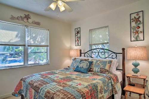 Treasure Island Bungalow- Walk to Gulf and Pier - image 9