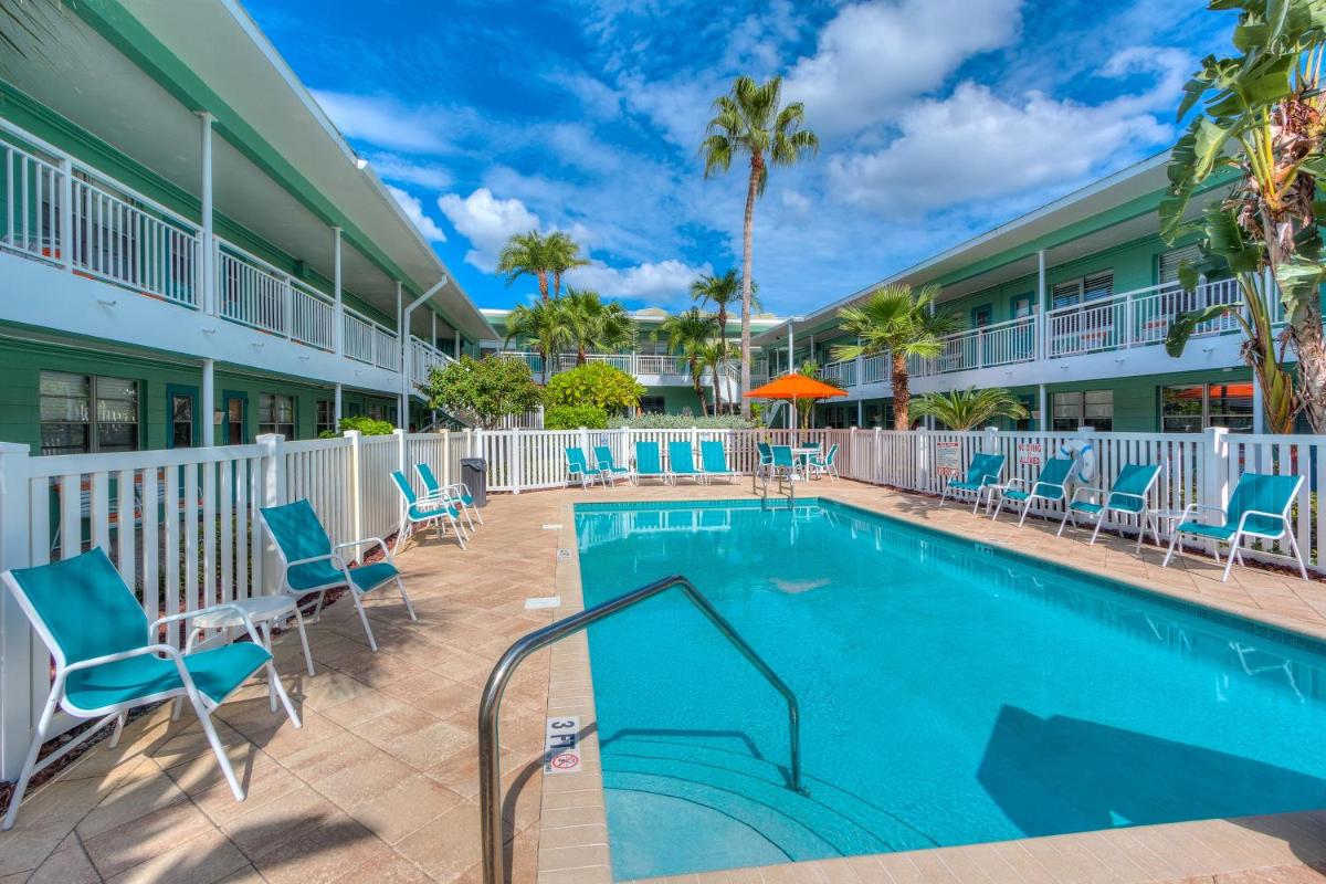 Tropic Terrace #8 - Beachfront Rental condo - main image