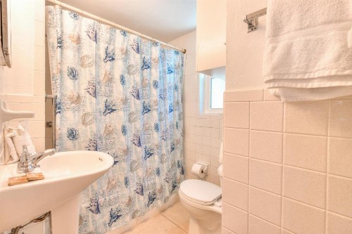 Tropic Terrace #8 - Beachfront Rental condo - image 5