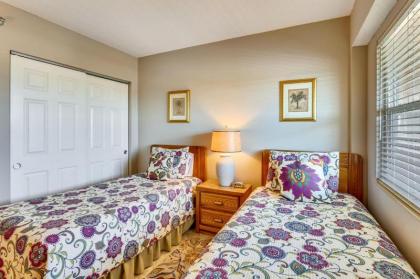Villa Madeira 405 Updated beach front walk to Johns Pass - image 15