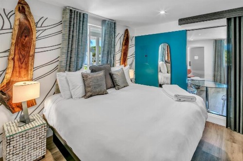 The Saint Hotel - image 27
