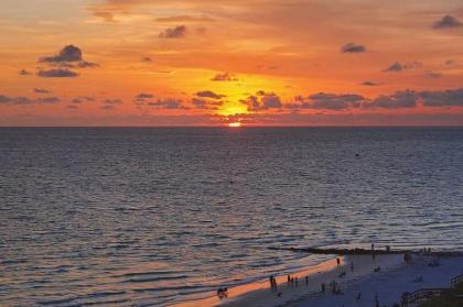 Sunset Beach oasis modern beach style on the sand 