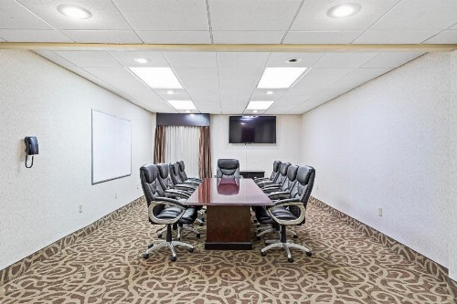 Holiday Inn - St. Petersburg West an IHG Hotel - image 29